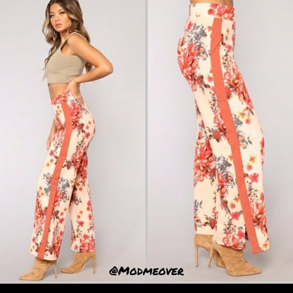 NEW Floral High Rise Side Snap Wide Leg Pants - Picture 2 of 3
